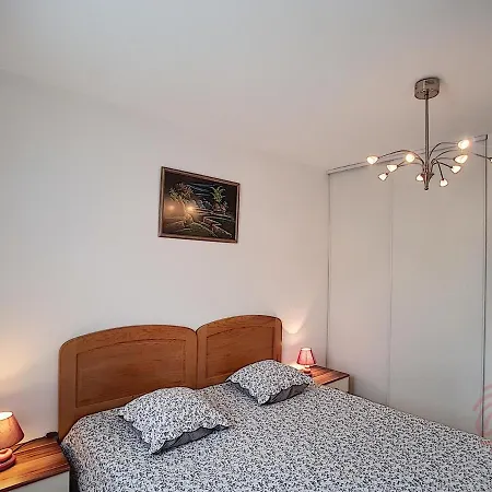 아파트 F2 Climatise Avec Terrasse Et Parking - Proche Centre Et Thermes, - Fr-1-451-134 라말루-레-뱅