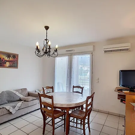 아파트 F2 Climatise Avec Terrasse Et Parking - Proche Centre Et Thermes, - Fr-1-451-134