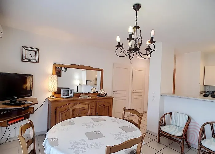 F2 Climatise Avec Terrasse Et Parking - Proche Centre Et Thermes, - Fr-1-451-134 Lamalou-les-Bains