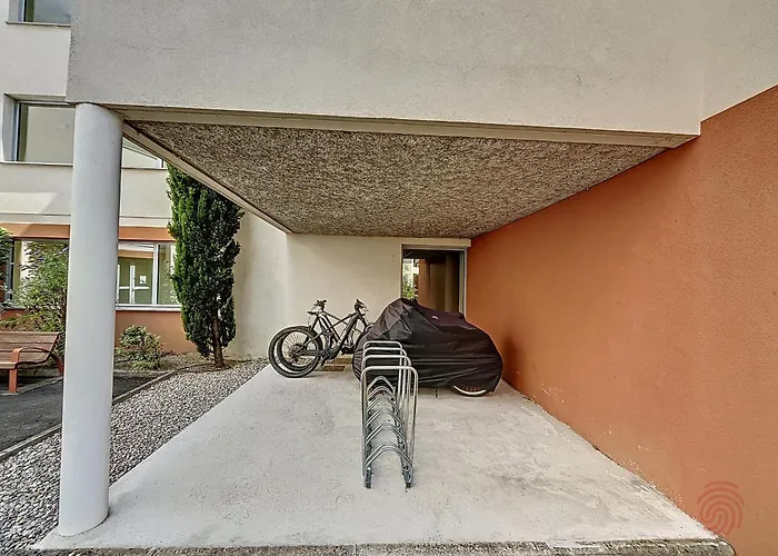 F2 Climatise Avec Terrasse Et Parking - Proche Centre Et Thermes, - Fr-1-451-134 Διαμέρισμα *